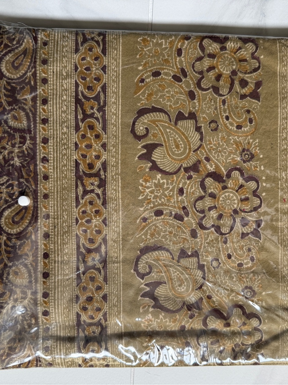 Crate & Barrel Rajastan Sage Table Runner 14x90 NEW - Picture 3 of 4
